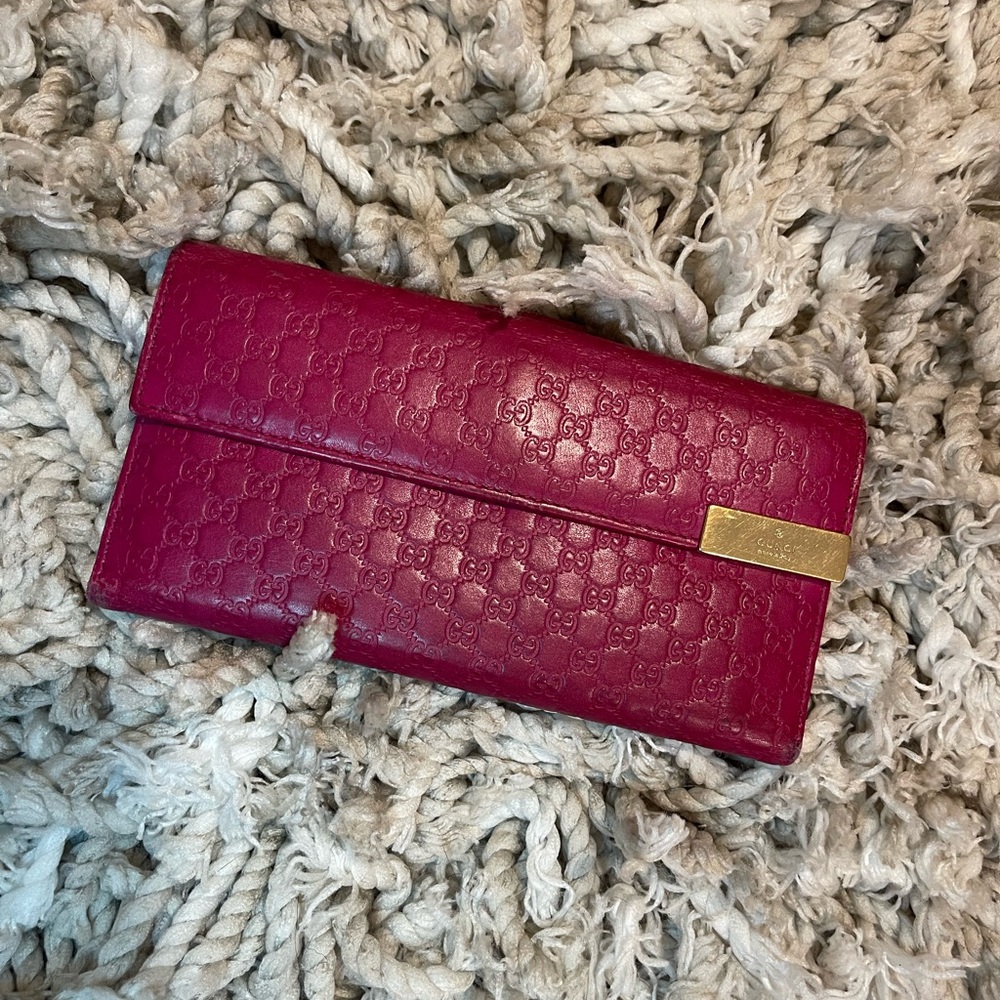 Authentic GUCCI GG Pattern Long Bifold Wallet Patent Leather Bordeaux Italy